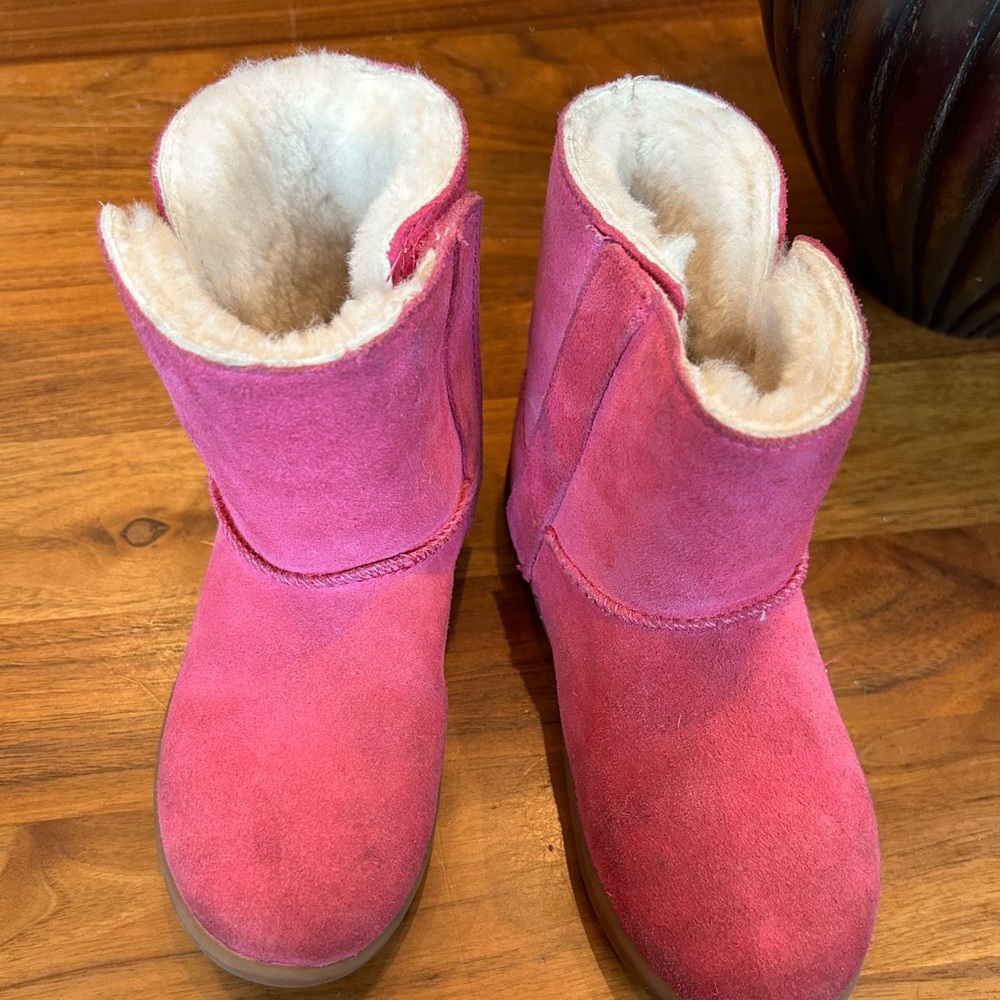 Pink UGG boots / Toddler 11 💘valentine’s perfection 💘